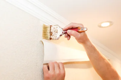 Pose de papier peint à Caunay — revêtements muraux et toiles de verre
